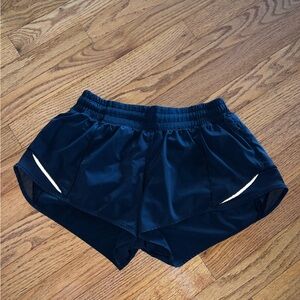 Lululemon Hotty Hot Low-Rise Lined Shorts 2.5”